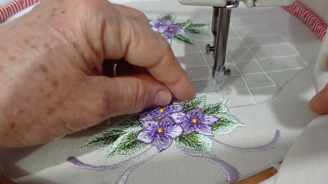 Bordado calado e vazado 🧵