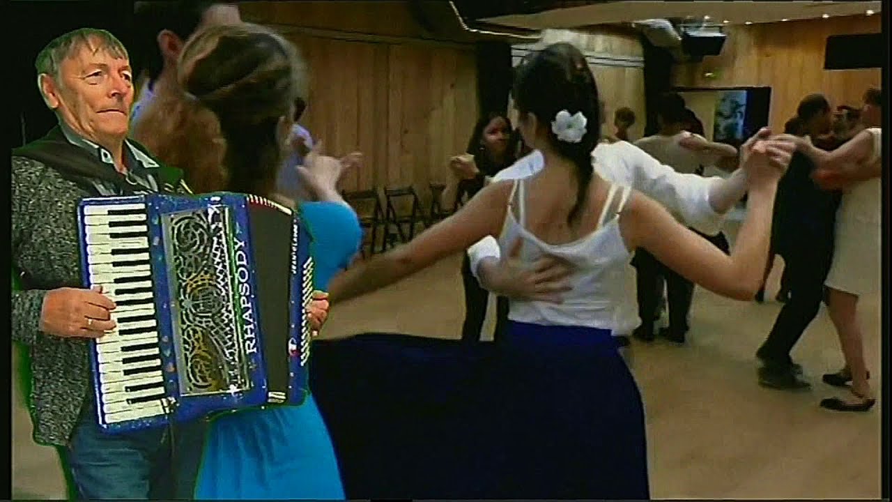 LA VALSE A PIERROT  valse musette - jean claude 898