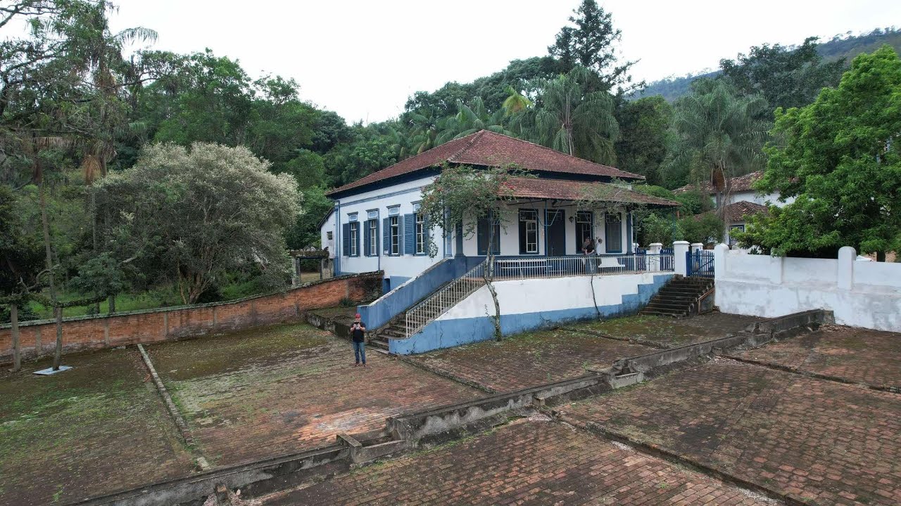 O Casarão dos Pássaros - Fazenda Santa Izabel