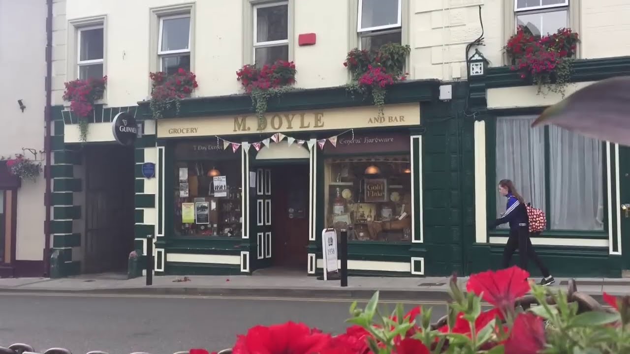 Graiguenamanagh -Traditional Irish Music from Doyle's Pub, Co. KIlkenny, Ireland.