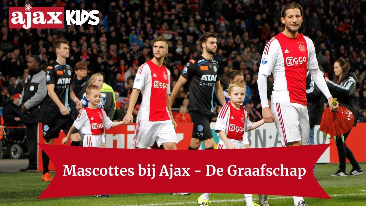 Macottes bij Ajax - De Graafschap