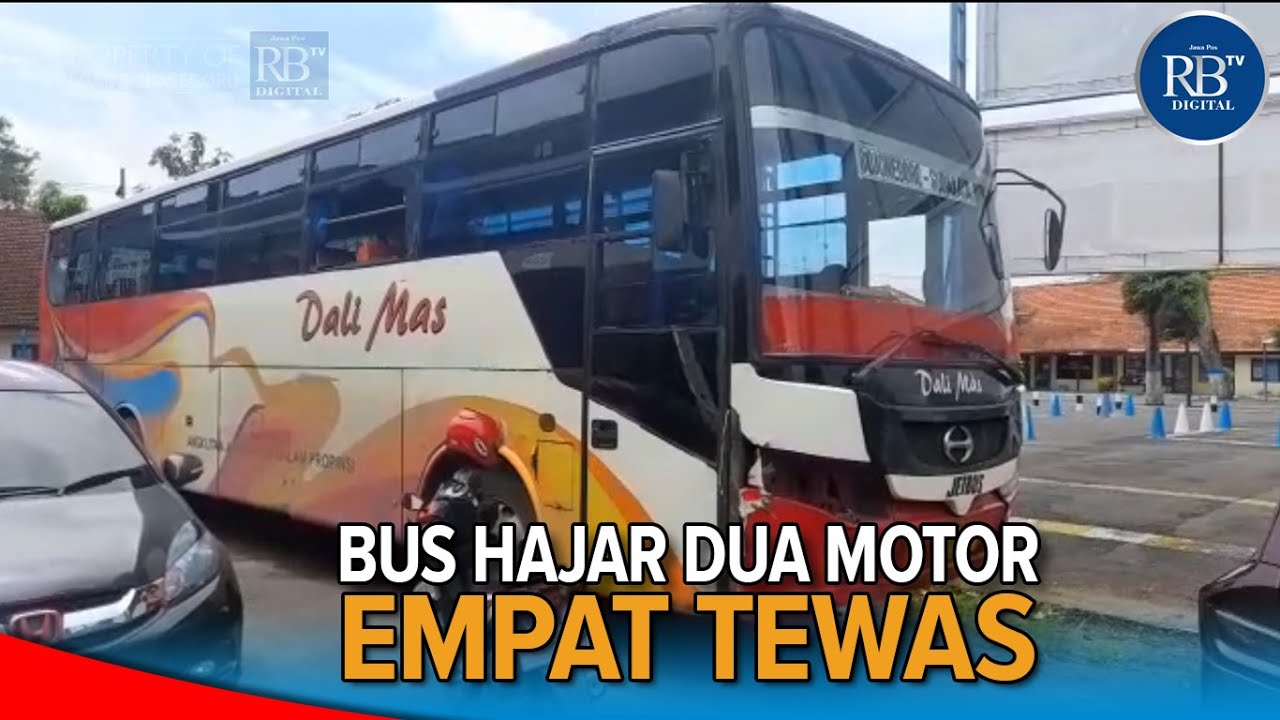 [BERITA RADAR] BUS HAJAR DUA MOTOR, EMPAT TEWAS