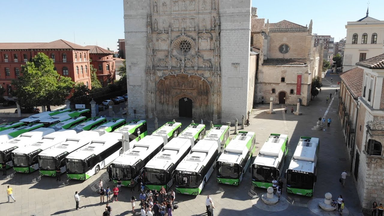 AUVASA presenta quince nuevos autobuses GNC