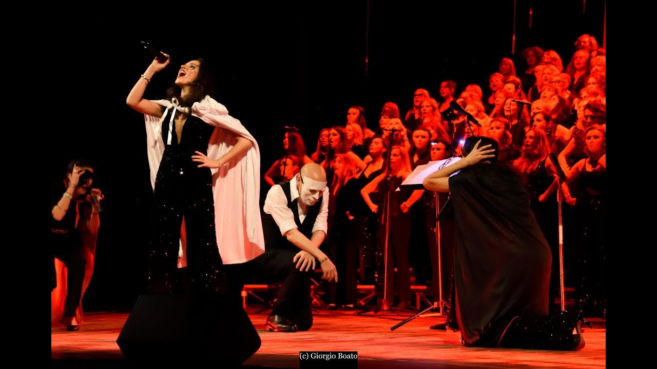 CARMINA NIRVANA - Big Vocal Orchestra