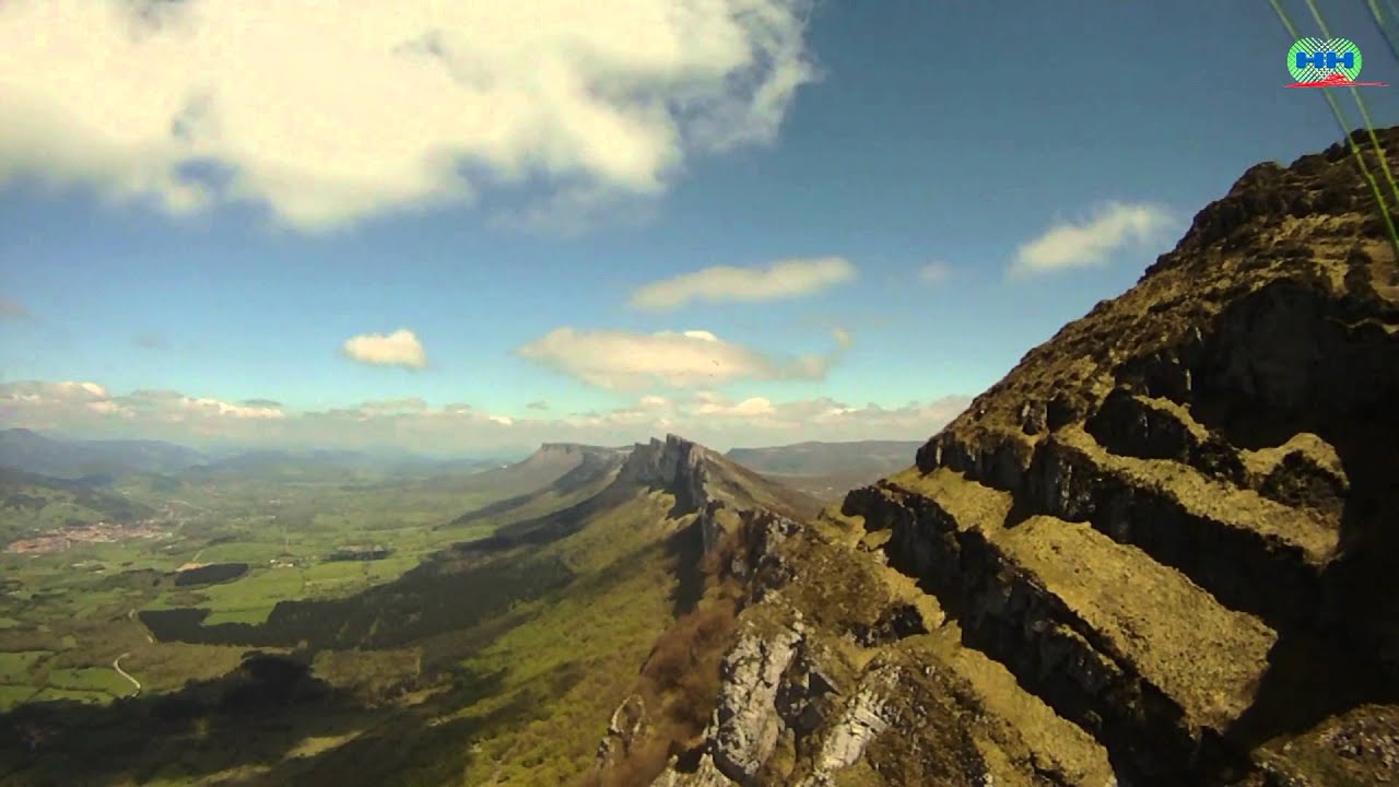 Parapente en Valle de Mena