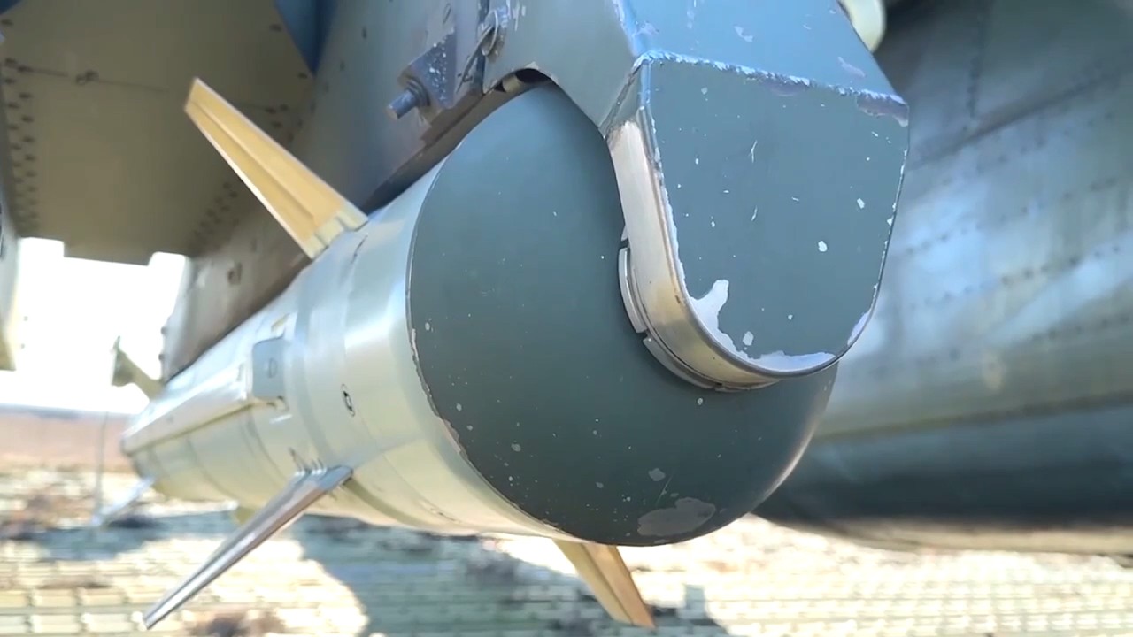 Вылет вертолета Ми-28 и пуски ракет Х-39. Март