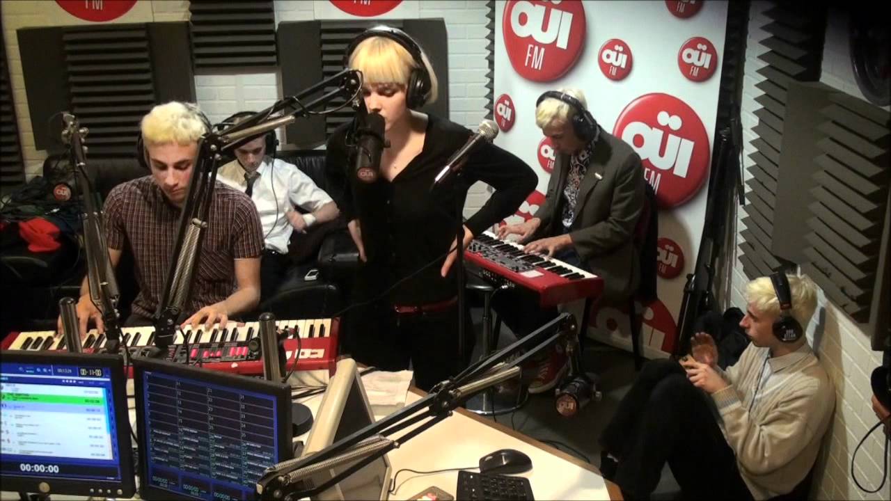 La Femme - Sur La Planche - Session Acoustique OÜI FM
