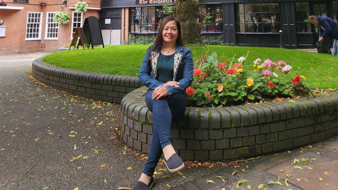 Shrewsbury Abbey & the town full of history♡just loving the moment we were there #ednaforshaw