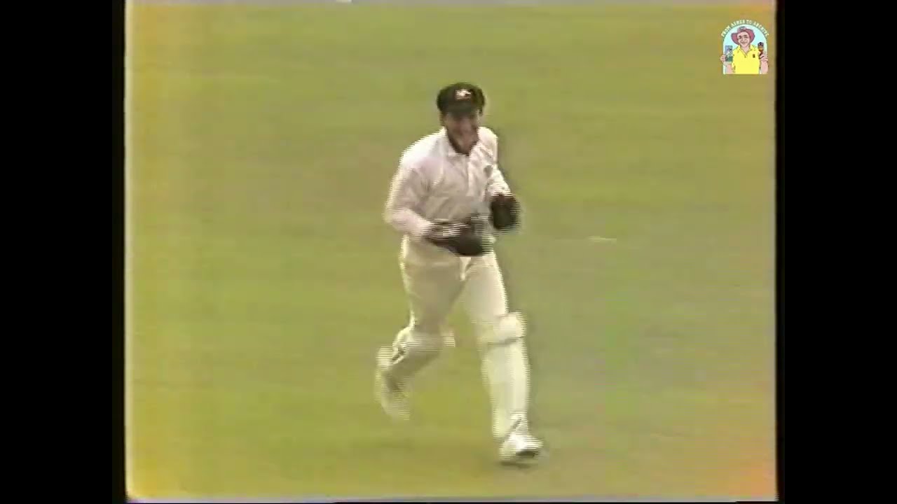 Richie Benaud lecturing Australian wicket keeper Ian Healy for over appealing 2nd Test WACA 1988/89