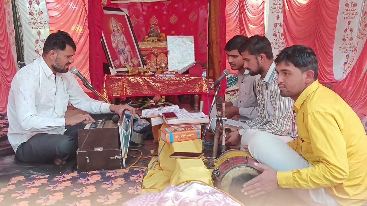 पूँछो जरा पूंछो मुझे क्या हुआ है ।।