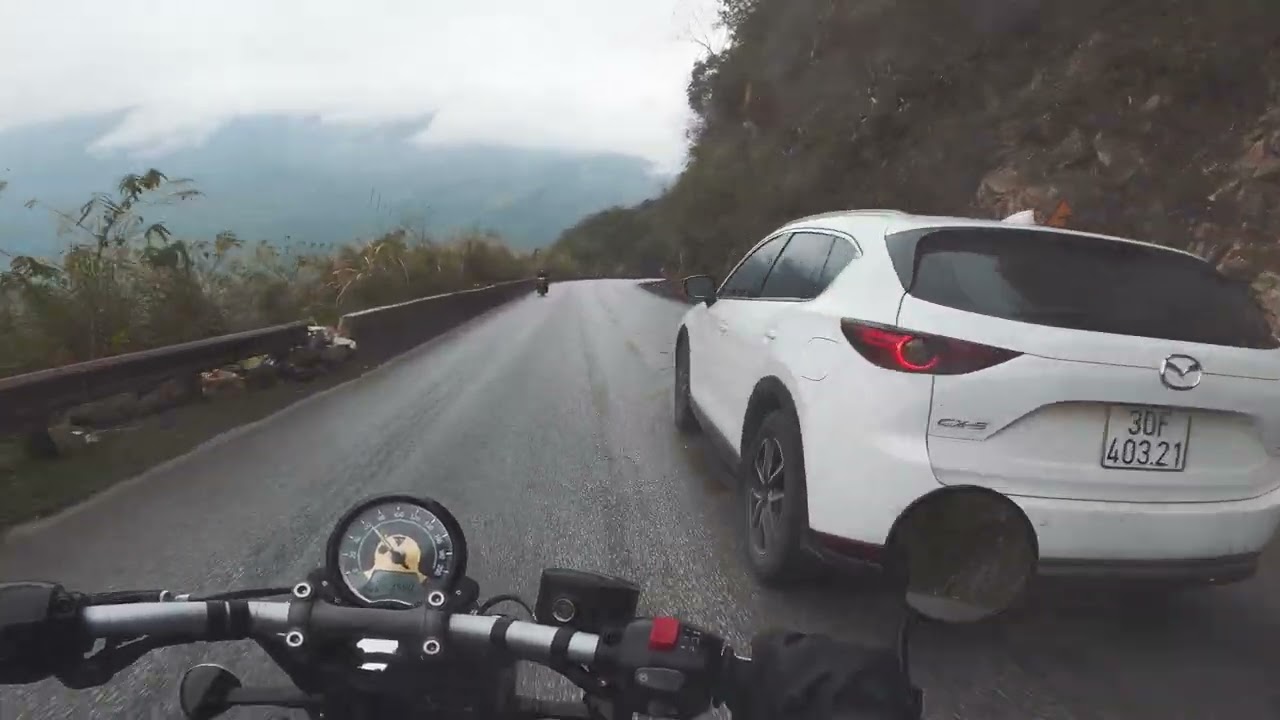 Mộc Châu tour with Triumph Bobber