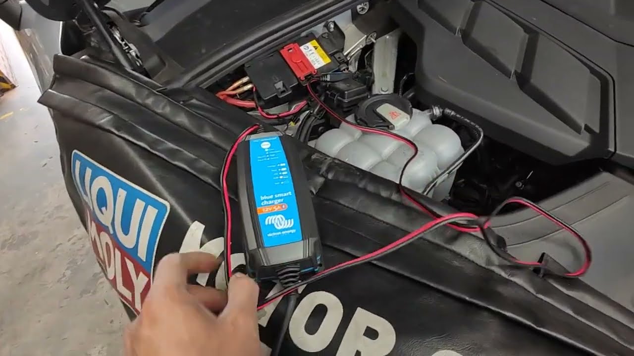 How to charge your Cayenne Lithium battery using 5A Lithium trickle charger fitted at EMD
