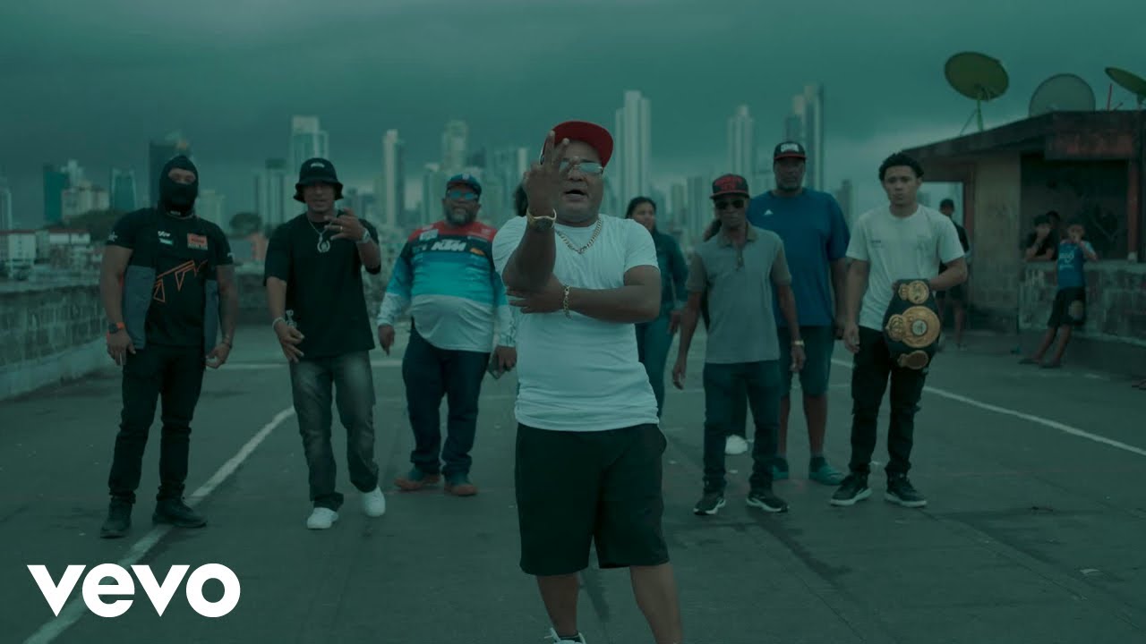 Dog Yairo - 30 CARAS (Official Music Video)