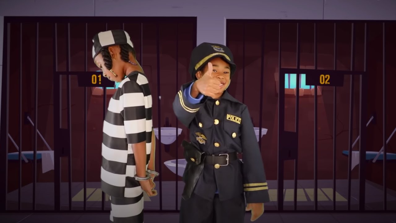 Sefari Transforms Into a Super Hero 🏋 | What Do You Want To Be When You Grow Up?