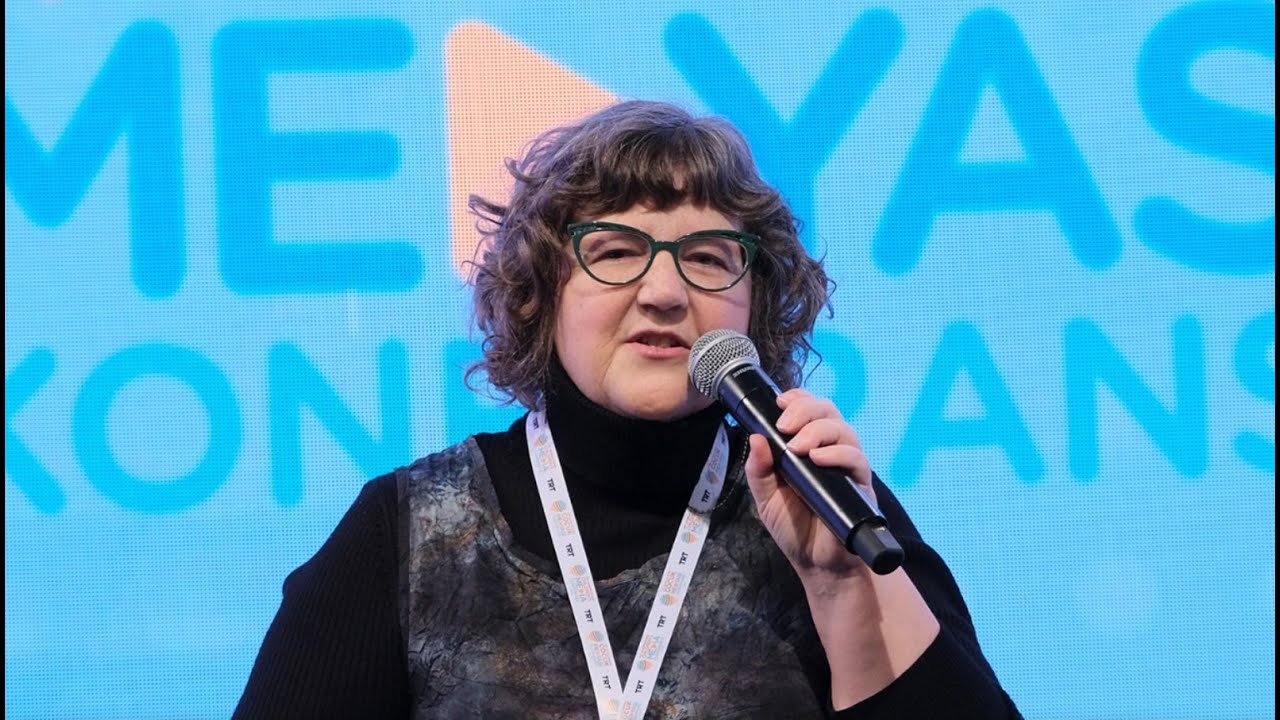 Karen Coats / Çocuk Edebiyatı Araştırma Merkezi Direktörü, Cambridge üniversitesi