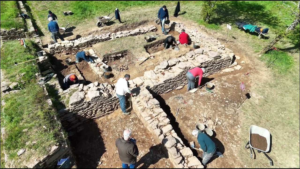 Des habitations médiévales mises au jour au château de Boutavent (Ille-et-Vilaine)