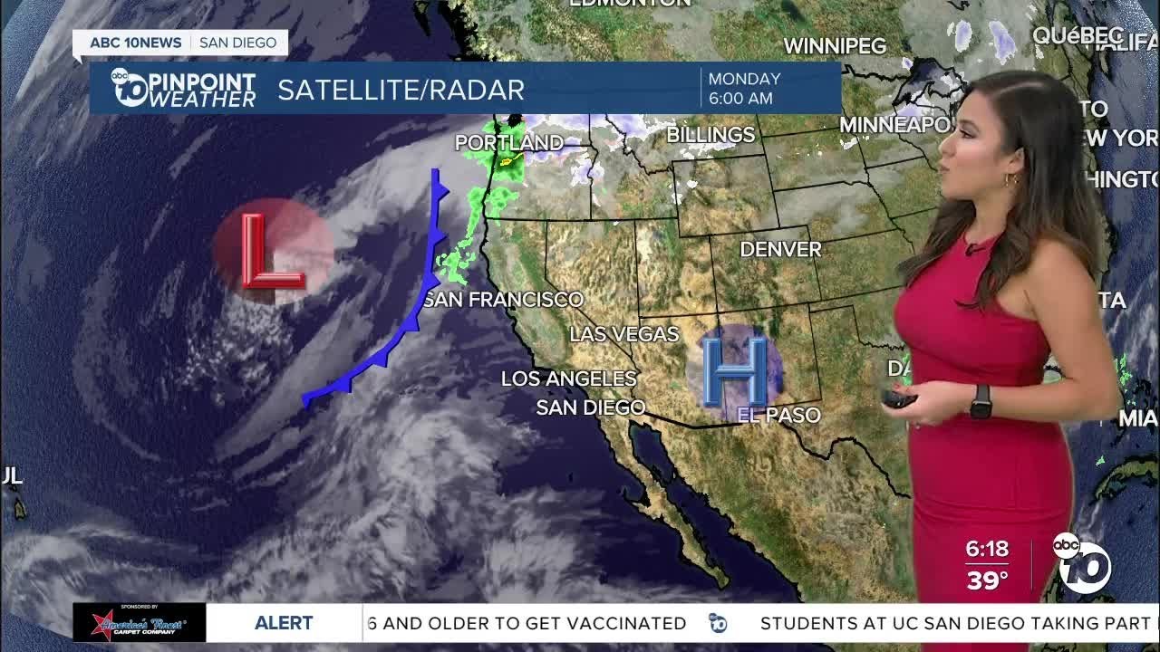 ABC 10News Pinpoint Weather with Weather Anchor Vanessa Paz