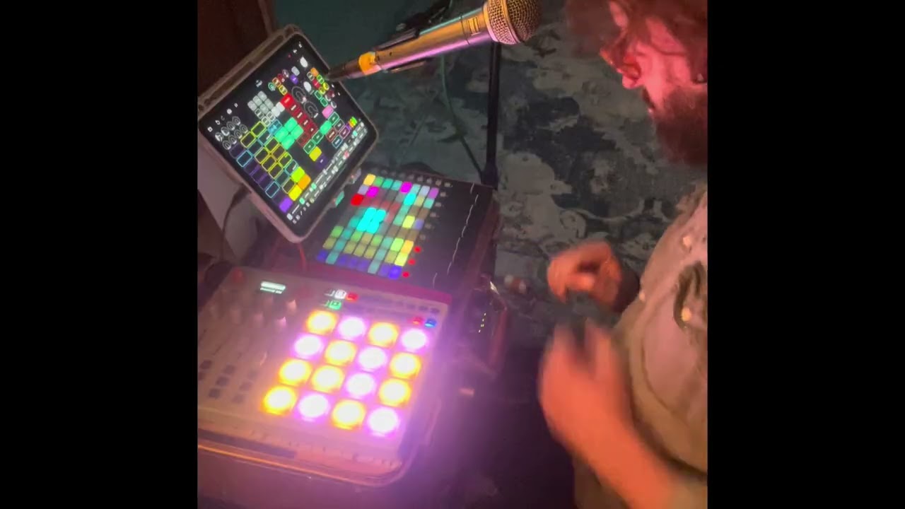 Live Looping from a Loopy Pro Blank Canvas