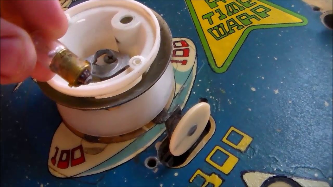 Working on a Bally Star Trek Pinball Machine 3 - Waxing, Repopulating the Playfield