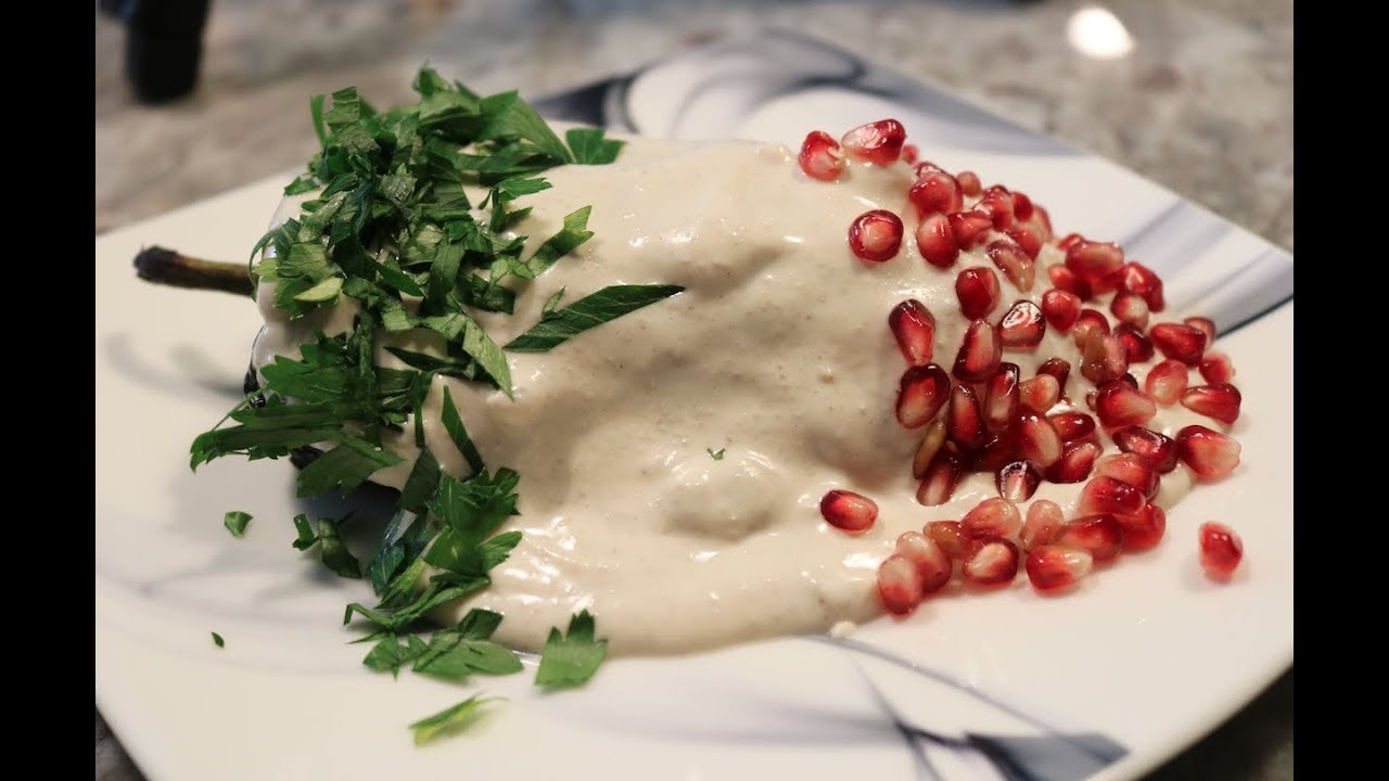 Chile en nogada// poblano pepper in nogada sauce