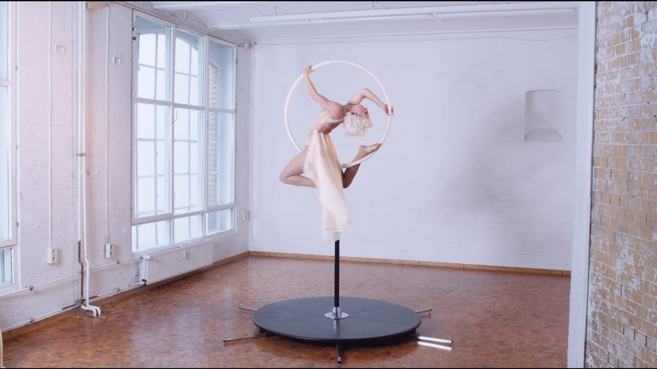 LOLLIPOP HOOP SHOW // Lady Lee