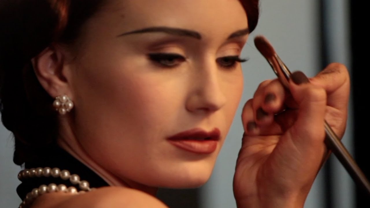 Vintage Makeup Tutorial - Classic 1930's Look - Part1