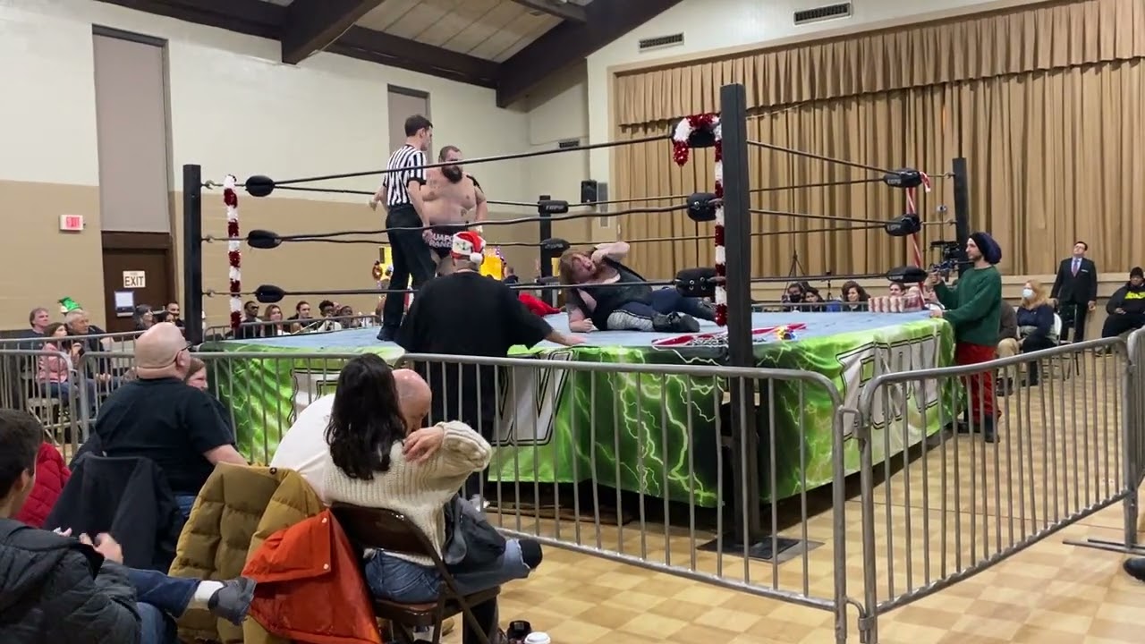 Guapo Grande™️vs Brolly 3 Candy Cane match (ECPW Christmas Chaos) 12/16/22
