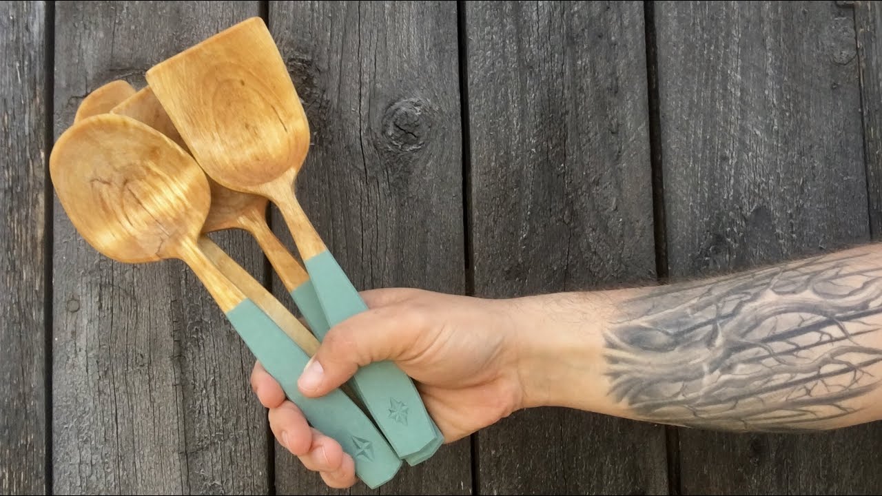 Bare treskjeer - spooncarving