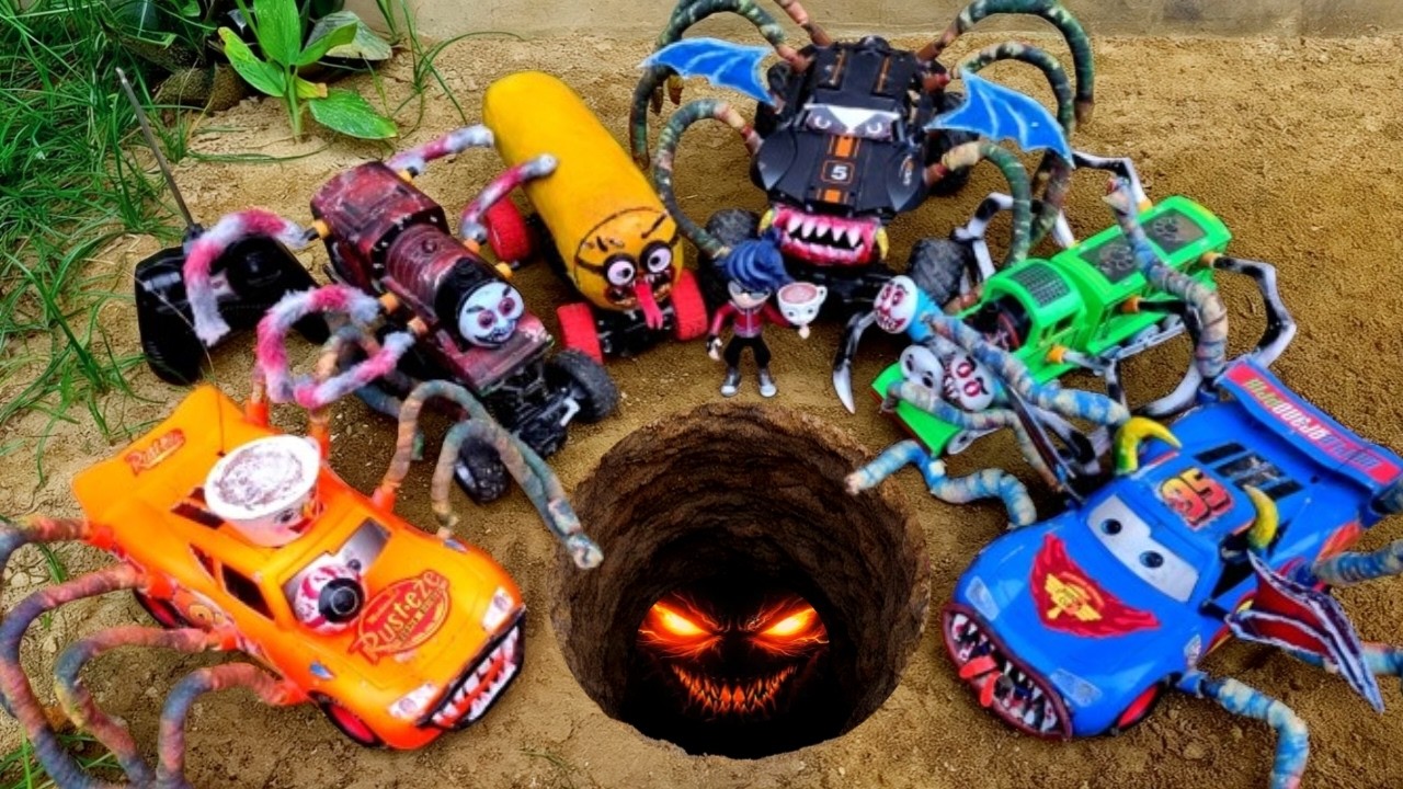 Bermain Kereta Api Hantu Laba-Laba, Thomas and Friends, Mobil Laba-Laba, Mobil Hantu  Monster Truck