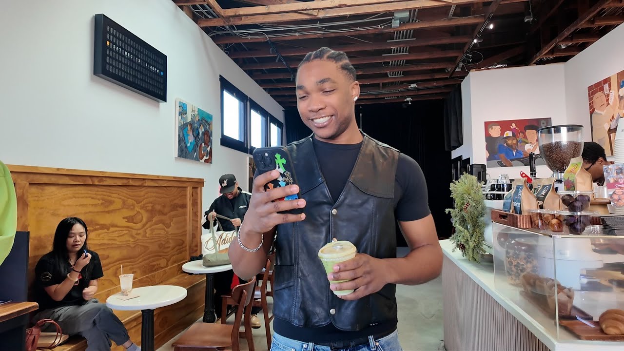 I WENT TO MY FRIENDS ART SHOW AT BLACK LINE COFFEE