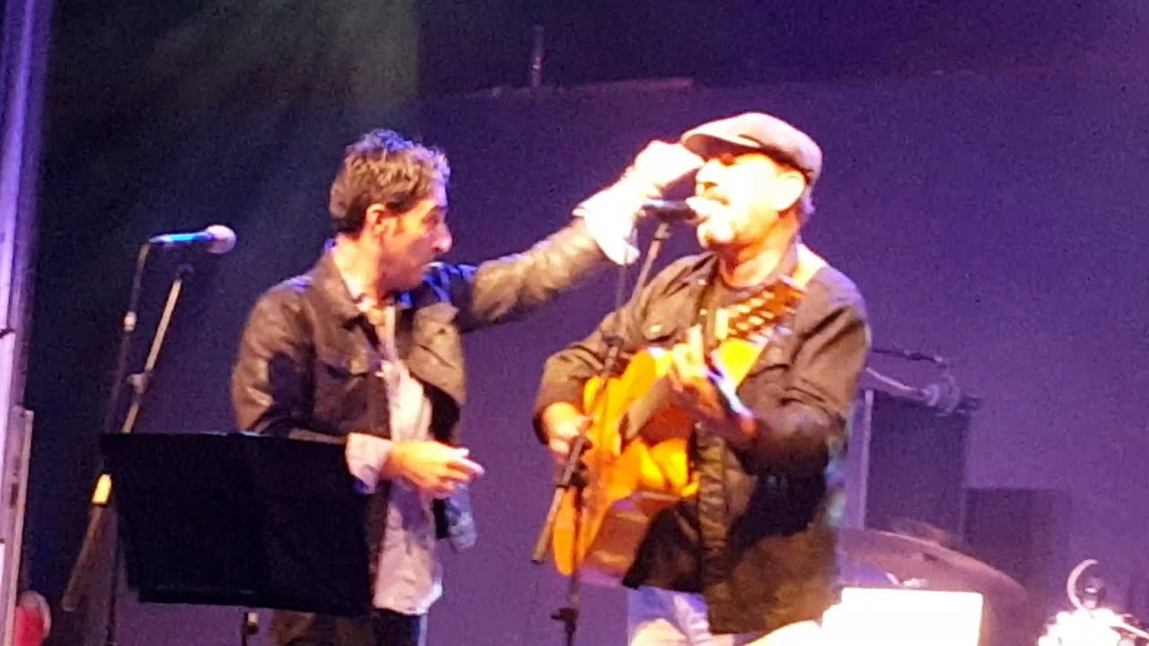Ares y Javier Ruibal. Atunes en el paraíso.