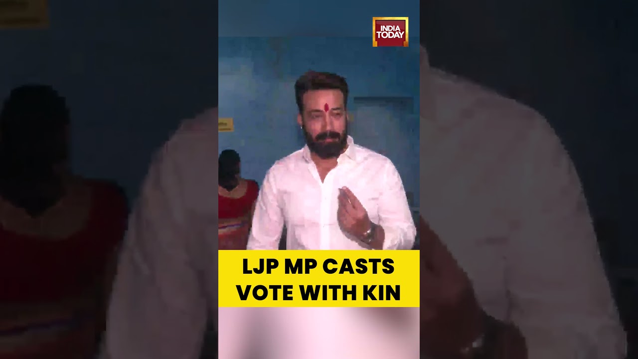 Rajesh Verma Casts Vote With Family in Bihar Elections Phase 2 | #biharelection2025  #biharpolitics