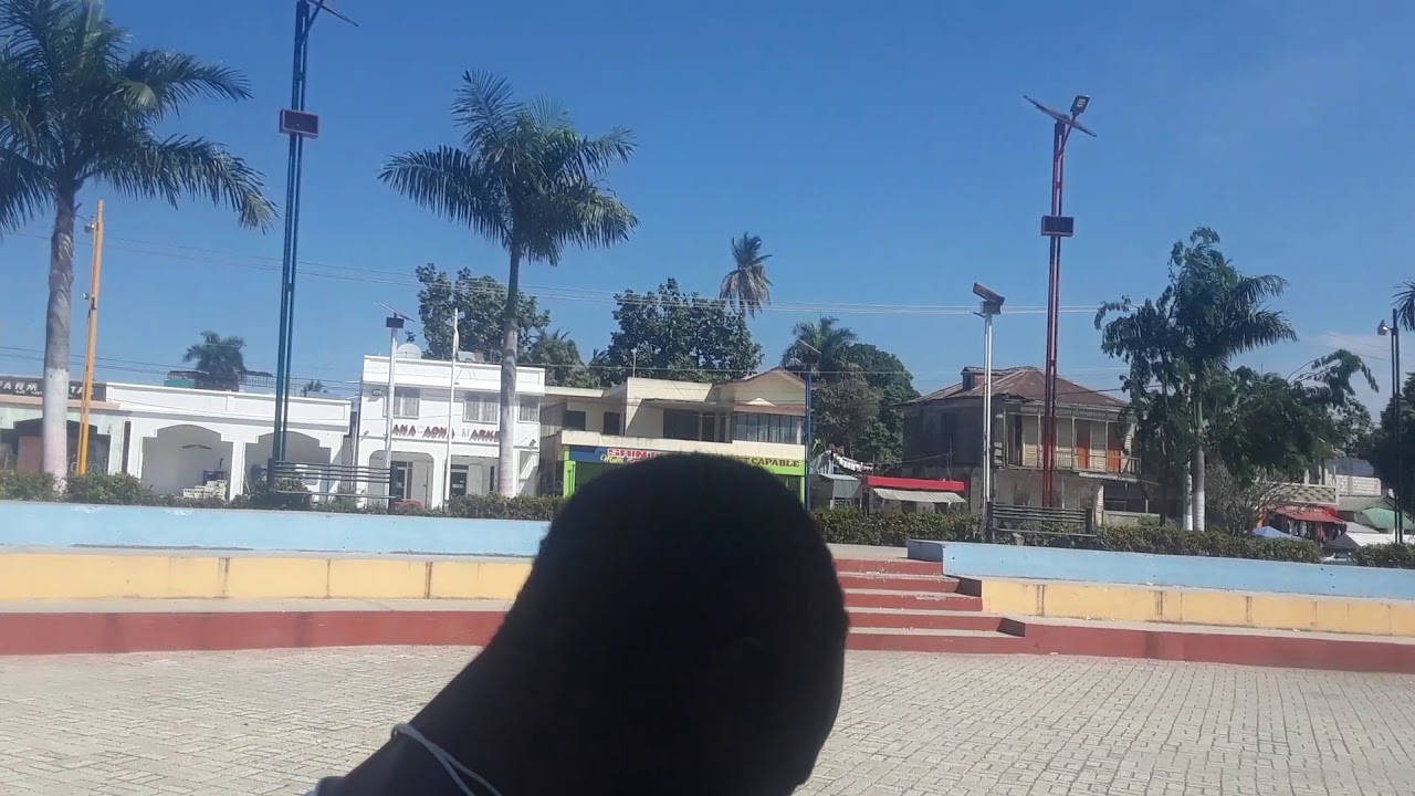 Plas anacaona leogane