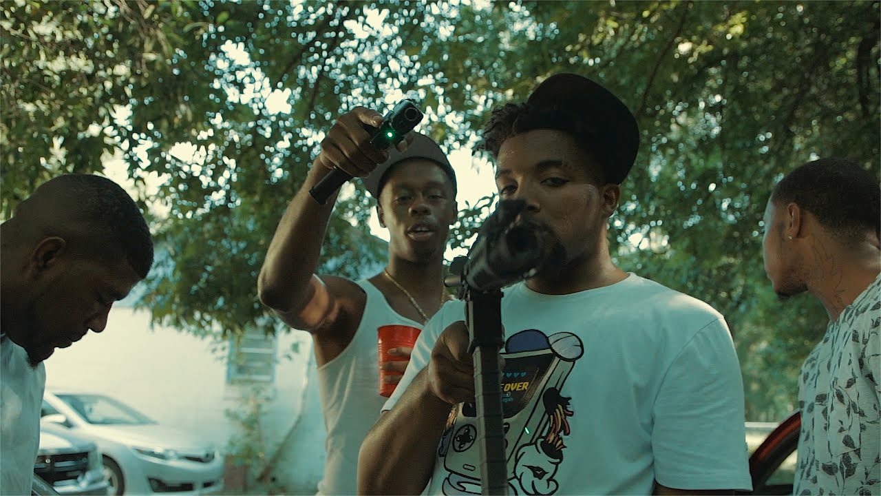YRN GLOXK FEAT LUL BOOKIE - HOLDING ON