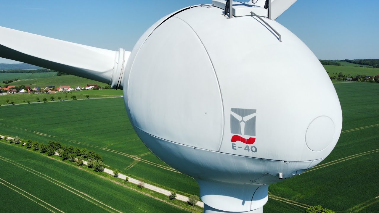 Enercon e 40/6.44 aus der luft.