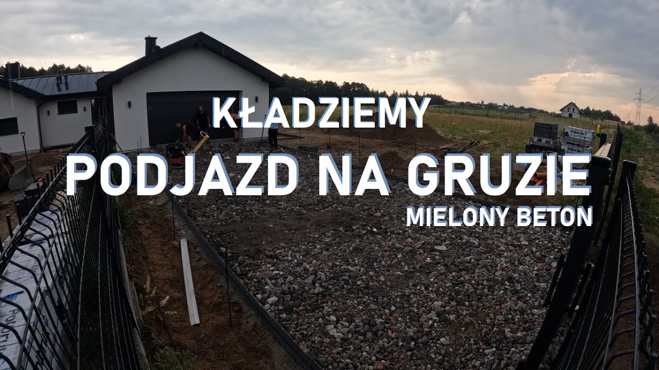 Kładziemy podjazd na Gruzie. Nasypy z gruzu mielonego, Chodniki #brukarzbydgoszcz #skidsteer