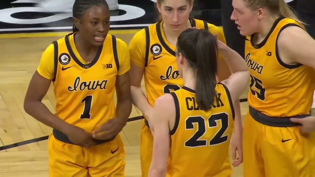 2022/02/27 - #21 Iowa vs #6 Michigan