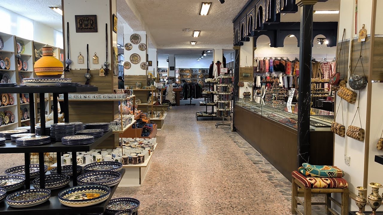 CANTIK-CANTIK RESTORAN DI JORDAN - MAKAN SAMBIL CUCI MATA BARANGAN BELIAN