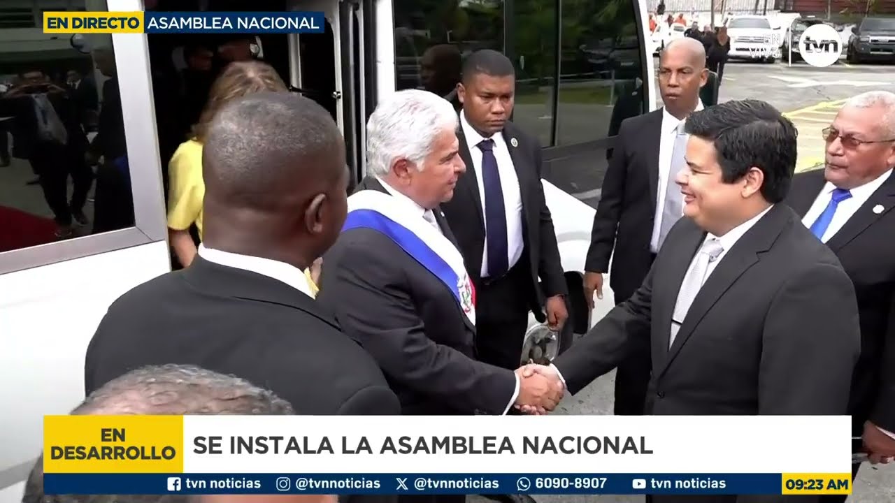Presidente Mulino llega a la Asamblea Nacional