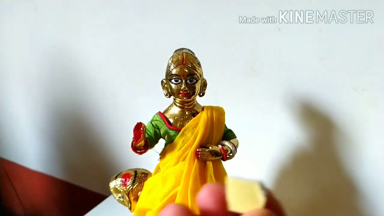 Maa laxmi ka💛 yellow saree poralam . Kamon lagcha bolo . Please subscribe my channel 🥰🥰