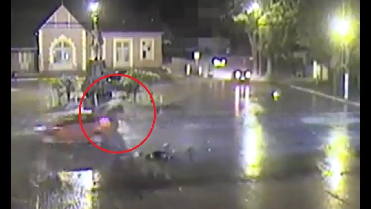 Impresionante: motociclista vuela por el aire al ser embestido por un auto en Tartagal