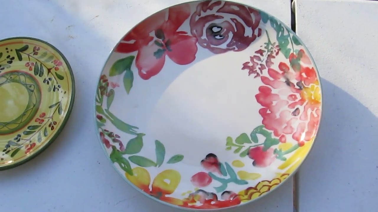 How I choose plate combinations for dish flowers