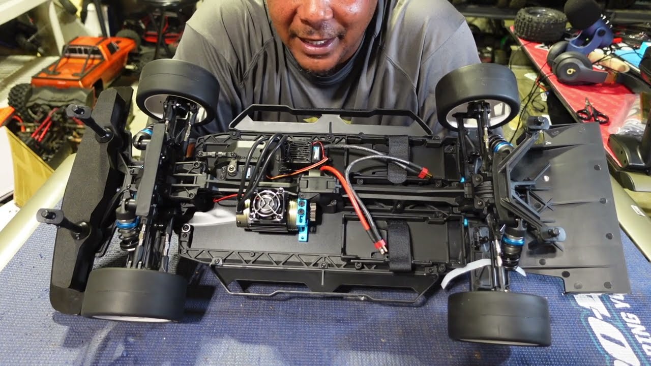 Team associated sr7 1/7 scale unboxing