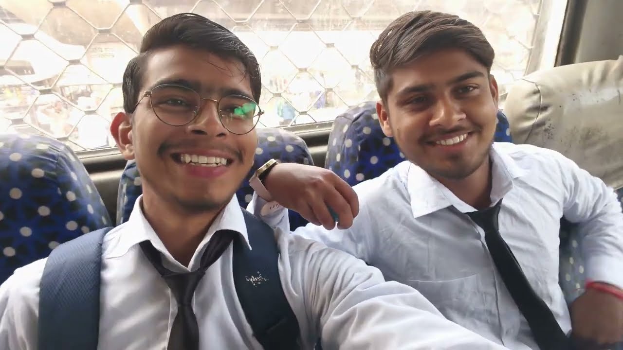 College Jane time bus ka conductor suna Diya 🥺😭 -Asvlogify 