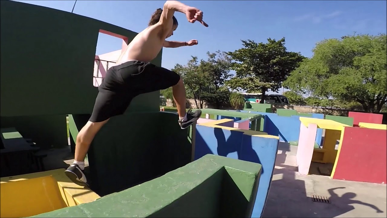 André submission voltz | Legacy Parkour