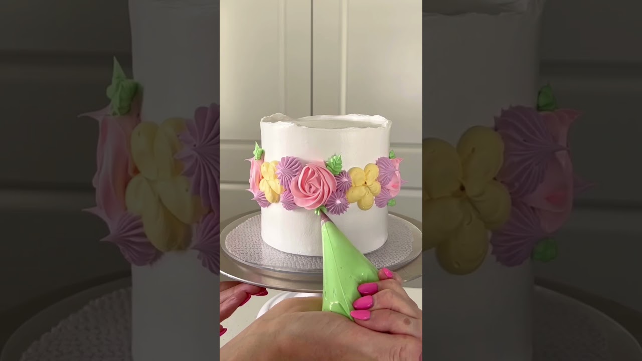 CUTEST little Spring cake! 🌸 
