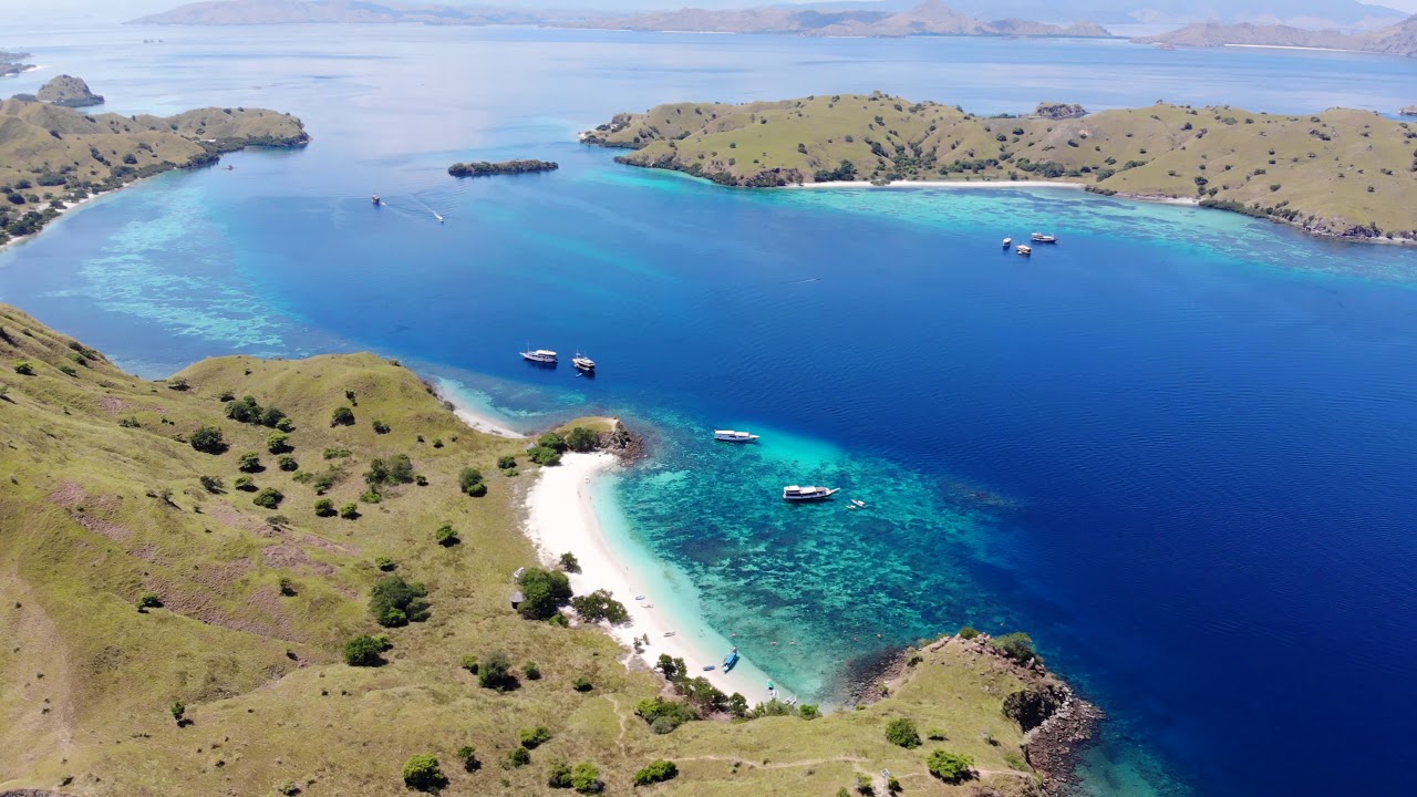KOMODO NATIONAL PARK INDONESIA || DJI MAVIC AIR DRONE 4K