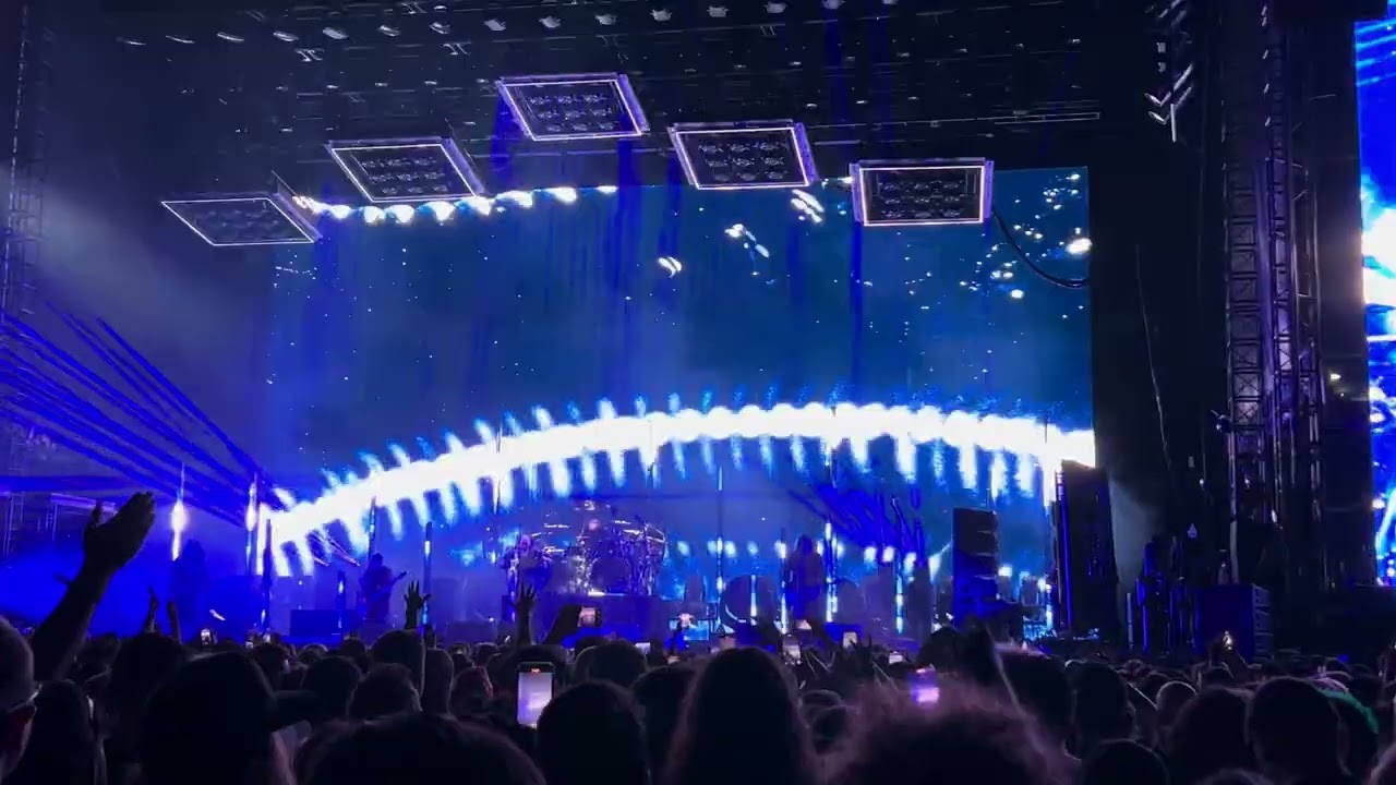korn falling away from me live