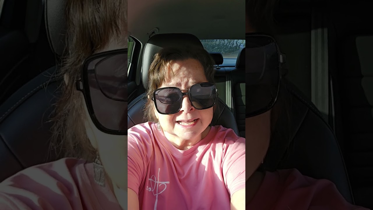 Blogtime with, Carla! #goodmorning #keepsmiling #itsblogtime #carlasblog #encouragement #iloveya