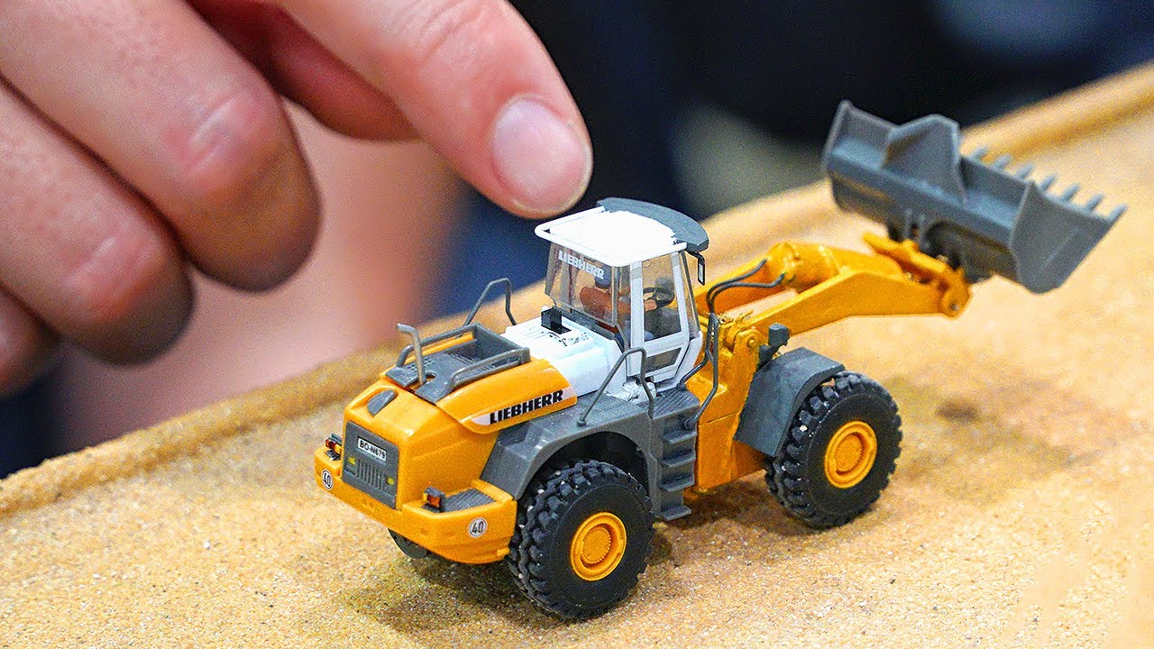MICRO RC MODELS IN 1/87 SCALE! TINY TRUCKS & TRACTORS IN ACTION!